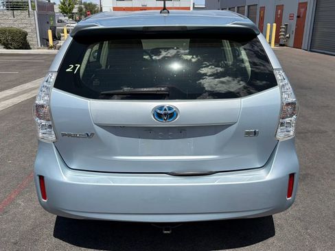 Used 2014 Toyota Prius V Five FWD image 4