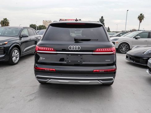 Used 2023 Audi Q7 2.0T Premium w/ Convenience Package image 16