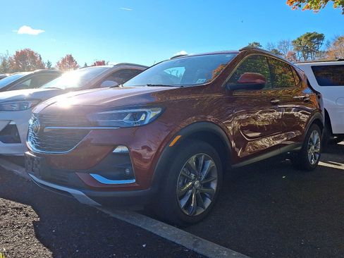 Used 2023 Buick Encore GX Essence w/ Experience Buick Package image 3