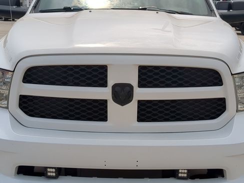 Used 2013 RAM 1500 Express AWD/4WD image 9