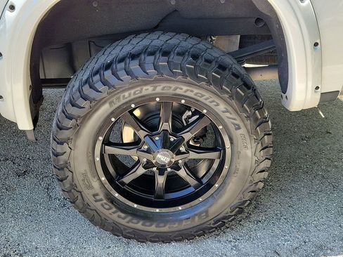 Used 2019 Chevrolet Silverado 1500 LT Trail Boss AWD/4WD image 11