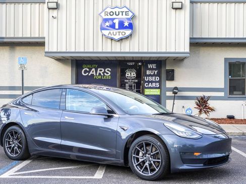 Used 2018 Tesla Model 3 Long Range RWD image 4