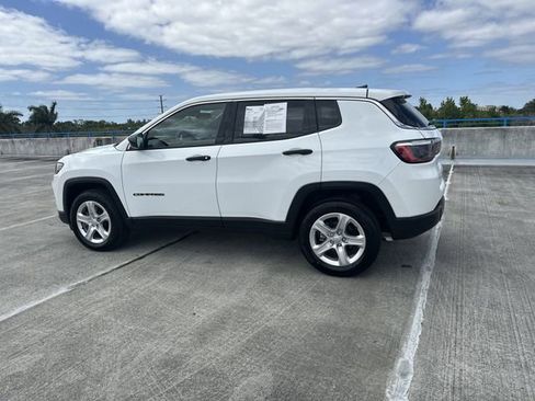 Used 2023 Jeep Compass Sport AWD/4WD image 21