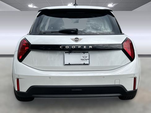 Certified 2025 MINI Cooper 2-Door Hardtop image 8