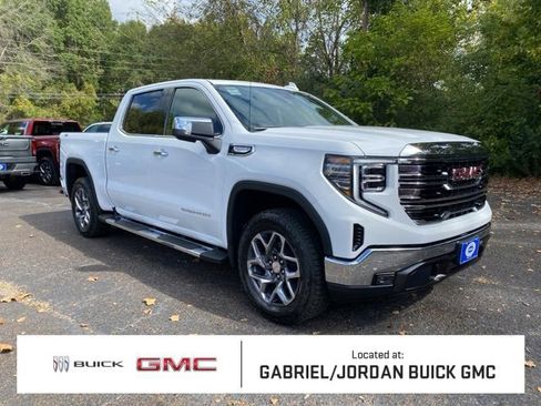 New 2026 GMC Sierra 1500 SLT image 1
