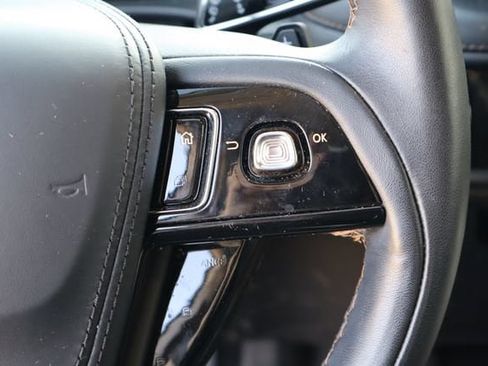 Used 2025 Lincoln Aviator AWD w/ Jet Appearance Package image 15
