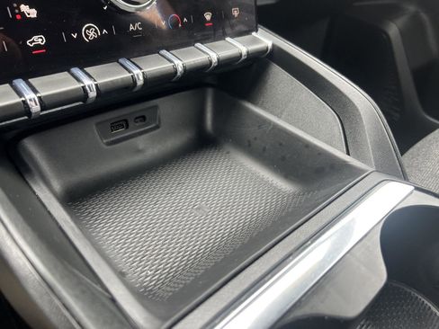 Used 2026 GMC Terrain Elevation image 26