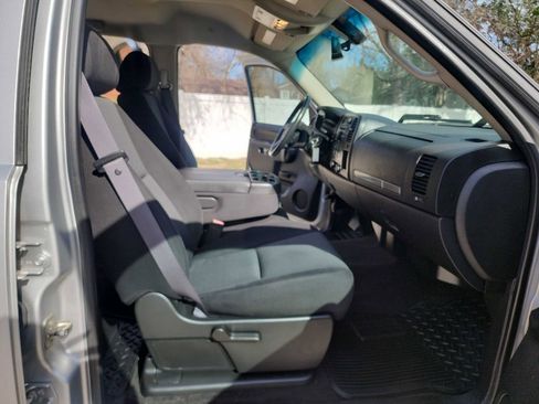 Used 2011 Chevrolet Silverado 2500 LT w/ Interior Plus Package image 38