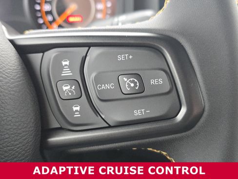 Used 2024 Jeep Wrangler Sport S image 5