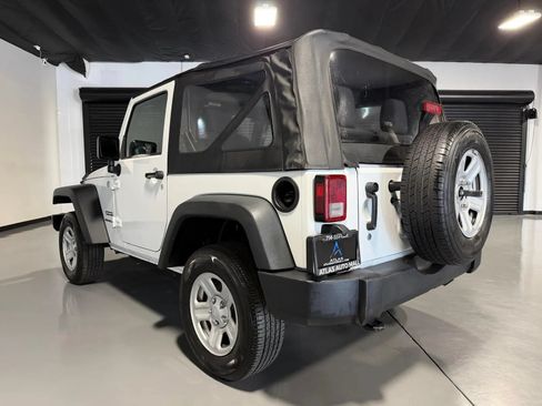 Used 2012 Jeep Wrangler Sport AWD/4WD image 6