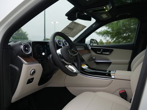 New 2026 Mercedes-Benz GLC 350e 4MATIC image 37