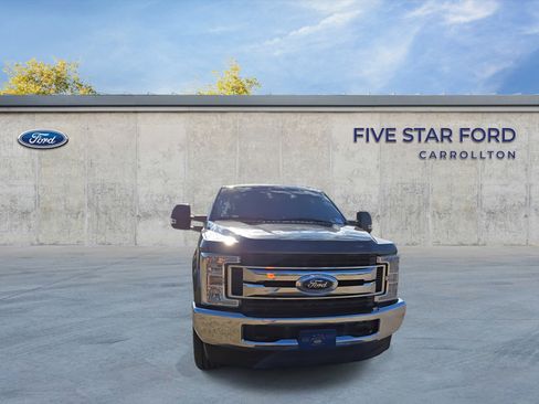 Used 2017 Ford F250 XL w/ STX Appearance Package image 4