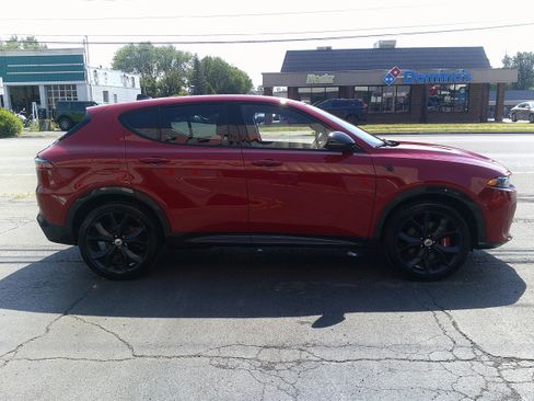 Used 2024 Dodge Hornet R/T Plus image 7