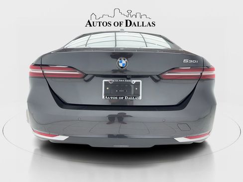 Used 2024 BMW 530i image 12