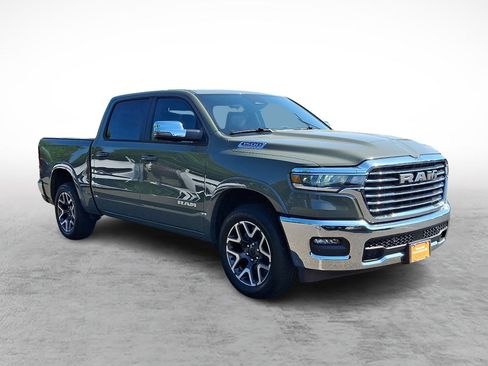 Certified 2026 RAM 1500 Laramie AWD/4WD image 7