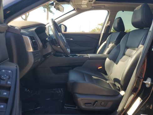 Certified 2023 Nissan Rogue SV w/ SV Premium B Package image 14