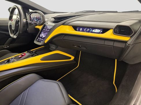 Used 2024 Lamborghini Revuelto AWD/4WD image 30