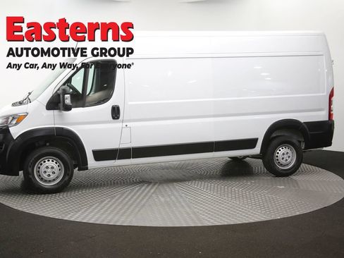Used 2025 RAM ProMaster 2500 w/ Convenience Group FWD image 58