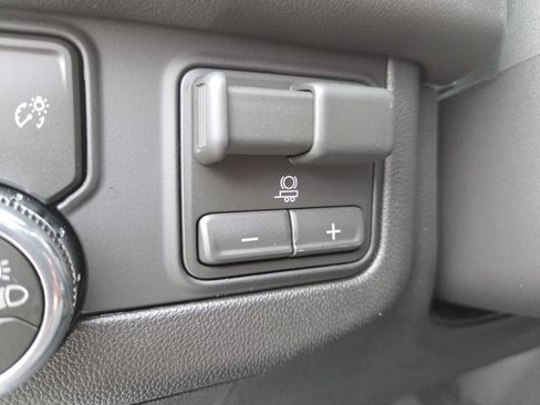 New 2026 GMC Yukon XL AT4 w/ AT4 Premium Plus Package AWD/4WD image 15