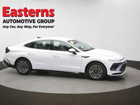 Used 2025 Hyundai Sonata SEL FWD image 46
