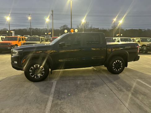 Used 2024 Nissan Frontier PRO-4X w/ Technology Package image 5