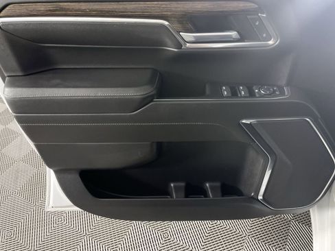 Used 2022 GMC Sierra 1500 SLE image 21