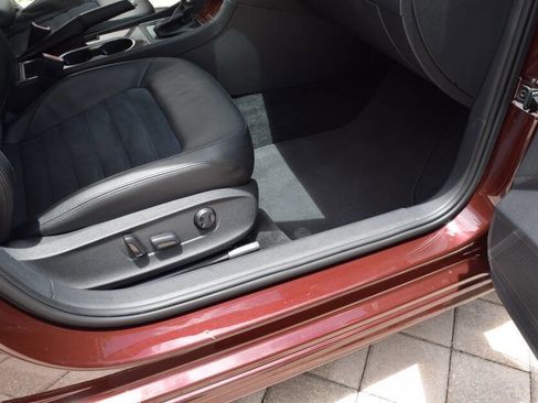 Used 2013 Volkswagen Passat TDI SEL Premium FWD image 51