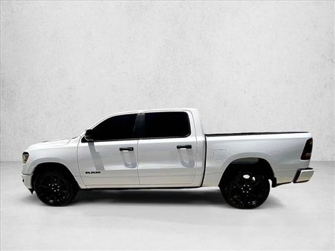 Used 2023 RAM 1500 Laramie AWD/4WD image 6