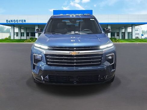 New 2026 Chevrolet Traverse High Country w/ LPO, Floor Liner Package image 3