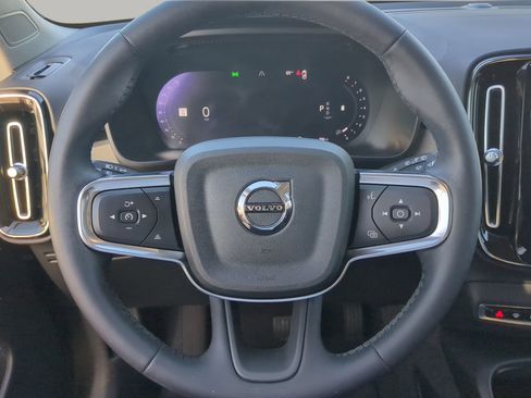 Used 2023 Volvo XC40 B5 Plus w/ Protection Package Premier AWD/4WD image 68