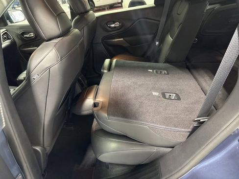 Certified 2021 Jeep Cherokee Limited w/ Elite Package image 32