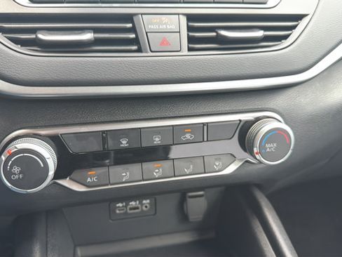 Certified 2025 Nissan Altima 2.5 S FWD image 19