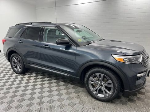 Used 2023 Ford Explorer XLT w/ Equipment Group 202A AWD/4WD image 4
