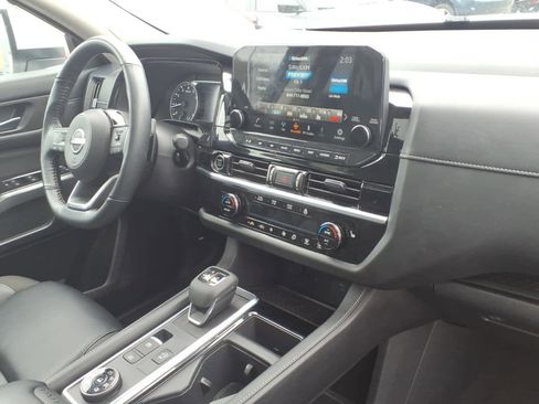 Used 2023 Nissan Pathfinder SL w/ SL Premium Package image 23