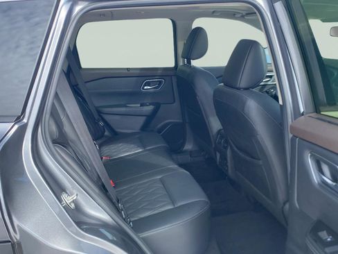 Used 2023 Nissan Rogue Platinum w/ Platinum Premium Package AWD/4WD image 14