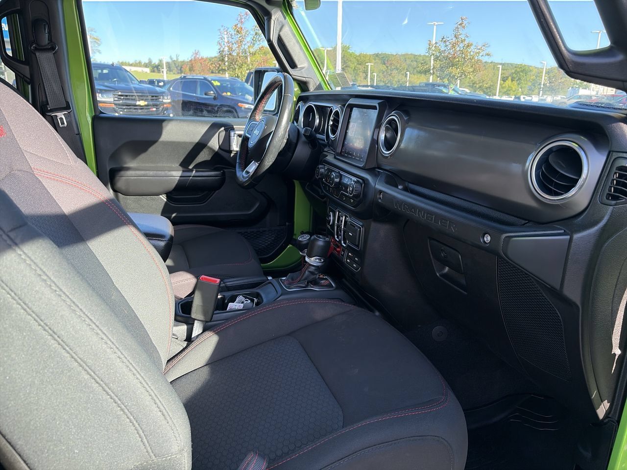 Used 2019 Jeep Wrangler Unlimited Rubicon AWD/4WD image 12