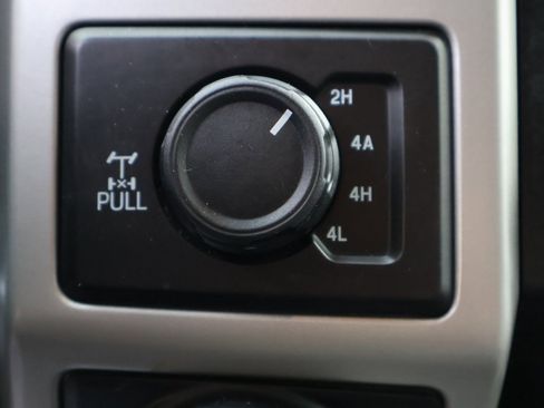 Used 2020 Ford F150 Lariat w/ Equipment Group 502A Luxury image 34