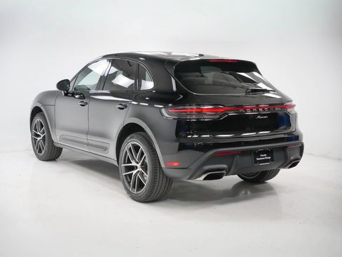 Used 2026 Porsche Macan AWD/4WD image 3