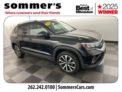 Used 2022 Volkswagen Taos SE AWD/4WD image 6