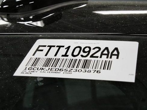 Used 2025 Chevrolet Silverado 1500 High Country w/ Technology Package image 40