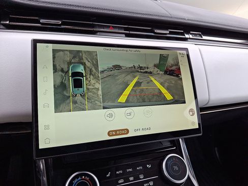 Used 2023 Land Rover Range Rover Sport SE image 9