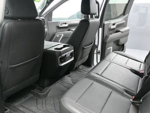 Used 2023 Chevrolet Silverado 1500 LTZ AWD/4WD image 12