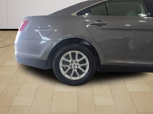 Used 2014 Ford Taurus SE FWD image 28