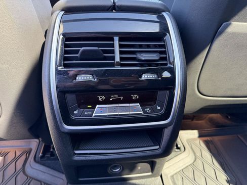 Used 2021 BMW X5 M50i w/ Dynamic Handling Package AWD/4WD image 34