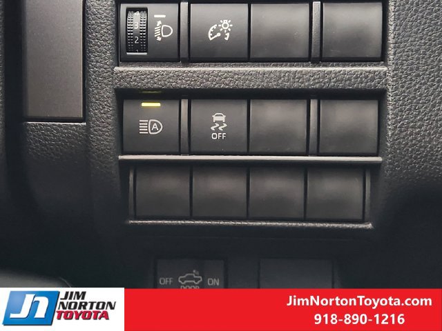 Used 2026 Toyota Tacoma SR5 AWD/4WD image 23