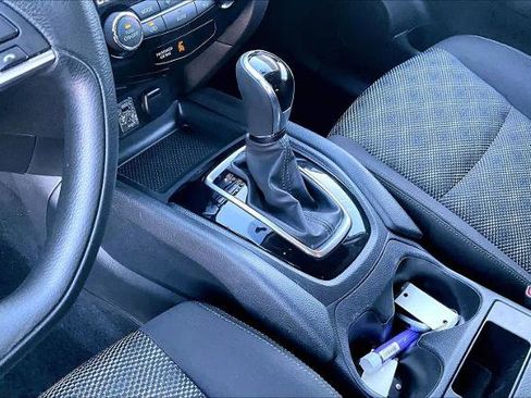 Certified 2018 Nissan Rogue Sport SV image 15