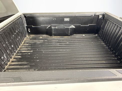 Used 2025 Toyota Tacoma SR image 29