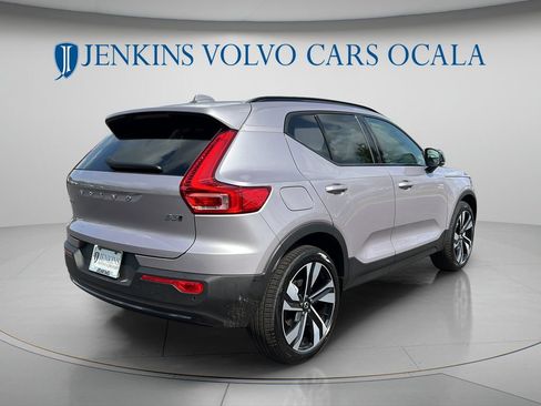 New 2026 Volvo XC40 B5 Plus w/ Climate Package AWD/4WD image 3