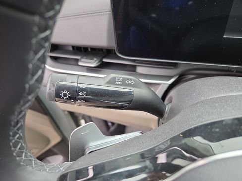 New 2026 Kia Carnival EX FWD image 14