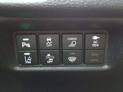 New 2026 Honda Ridgeline Black Edition image 8